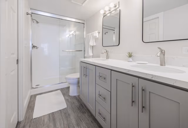Condo, 2 Bedrooms