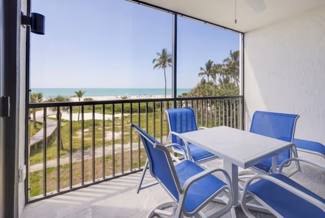 Condo, 2 Bedrooms