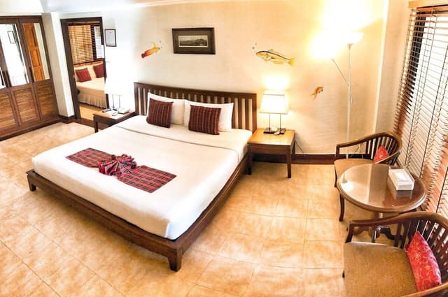 Deluxe 2 Bedrooms