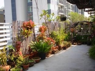 HI-Sukhumvit Hostel1