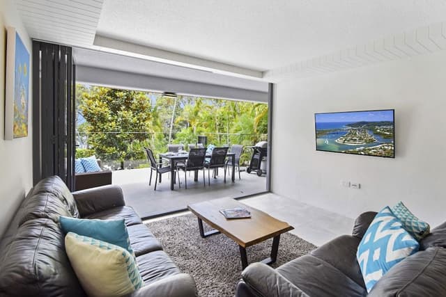 Apartment, 3 Bedrooms, Pool View (Apartment 01)