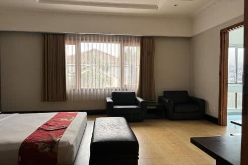 Executive Suite