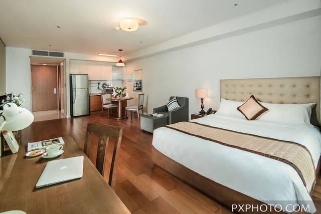 Studio, 1 King Bed