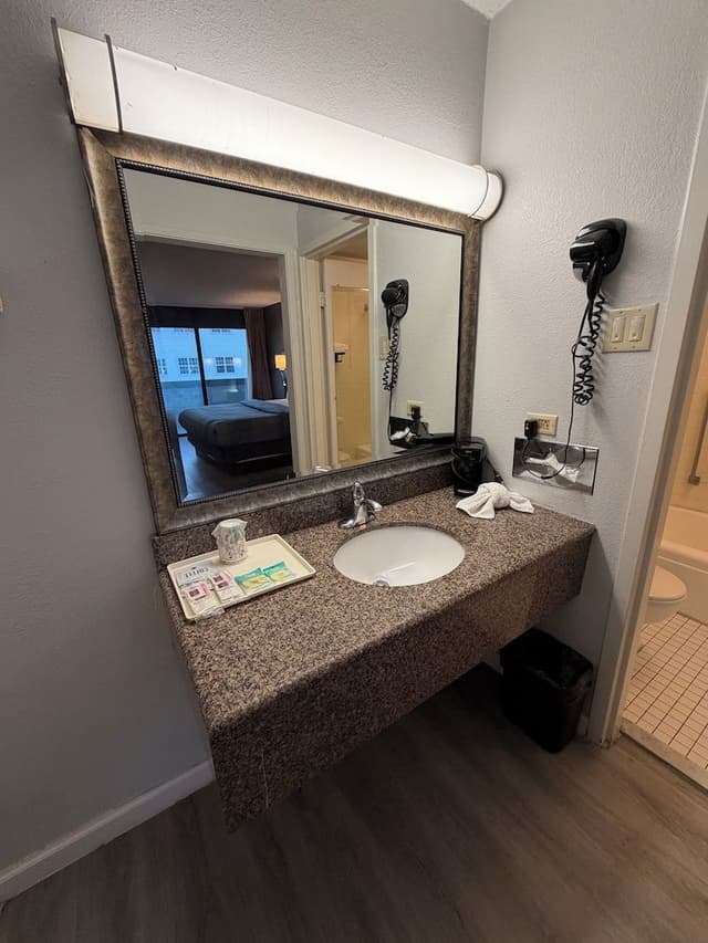 Standard Room, 2 Queen Beds, Non Smoking