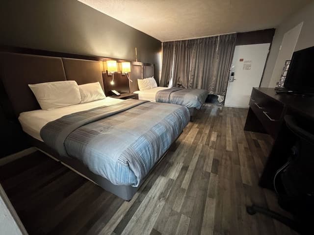 Standard Room, 2 Queen Beds, Non Smoking