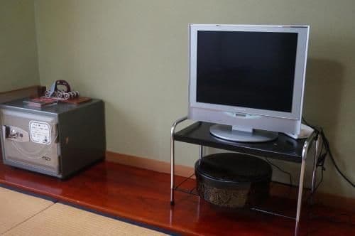 Japanese-Style Economy Room with Shared Bathroom