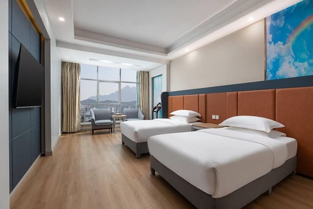 Room, 2 Twin Beds, Non Smoking, Mountain View