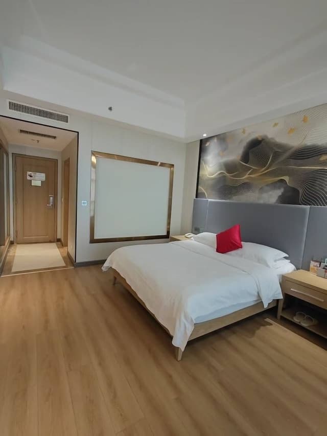 Comfort Room, 1 King Bed, Non Smoking