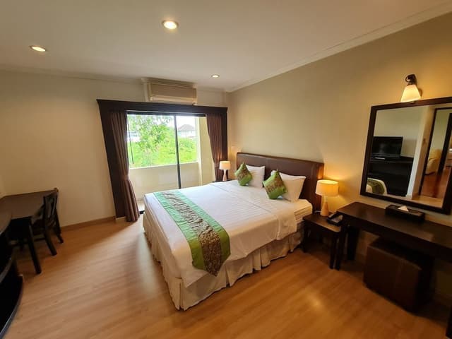 Executive Suite