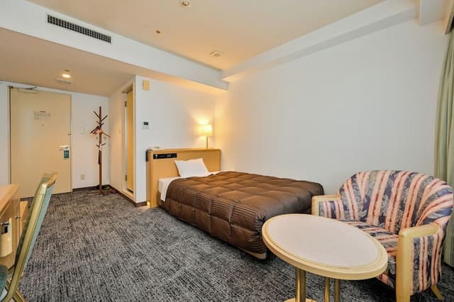 Standard Double Room, Smoking