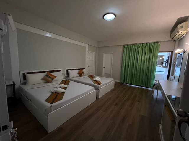 Family Suite for 4 People - Non-Smoking
