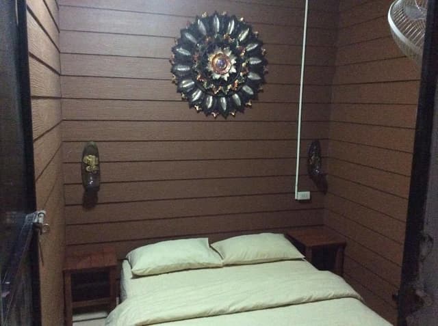 Deluxe Bungalow (1 Air and 1 Fan)