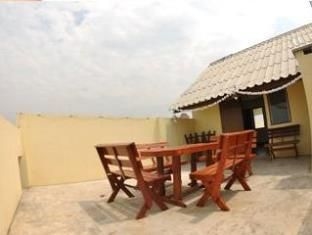 Family Boutique Home & Travel0