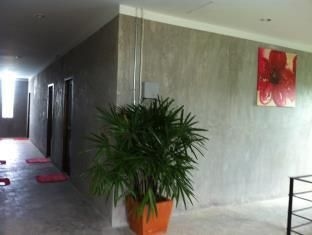 Fabb Hotel0