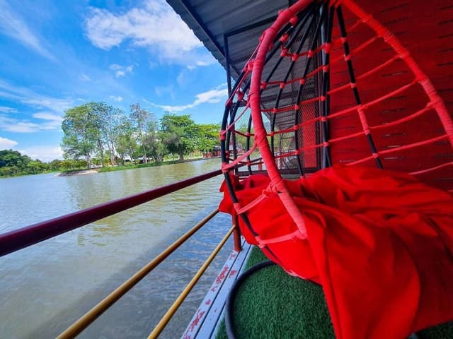 Deluxe River View Raft