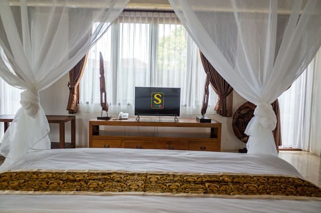 Anggrek Garden Villa