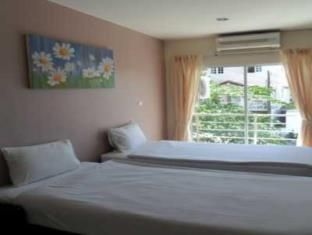 Five Elephant Hostel2