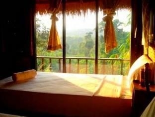 Phu Iyara Resort1