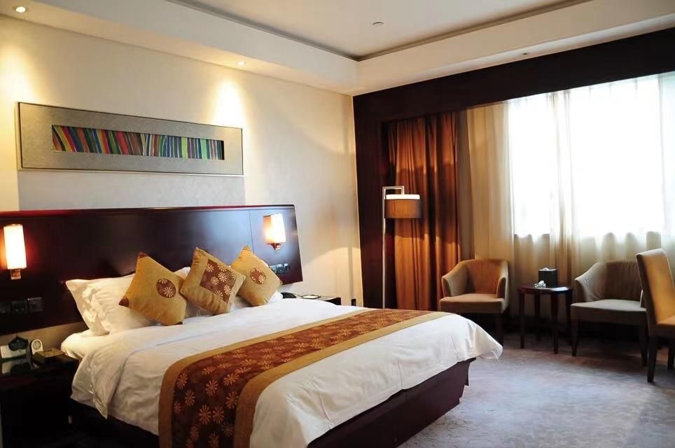 Kunshan Yizui Crown Hotel1