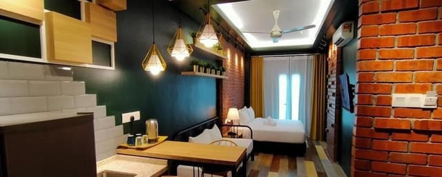 Deluxe Studio Suite