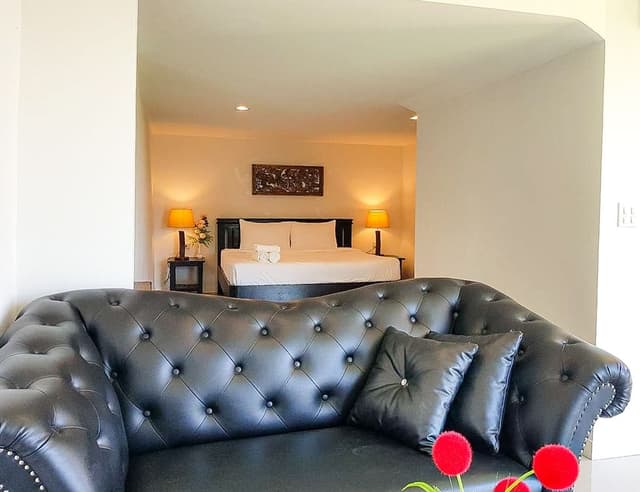 Deluxe River View King Room with Balcony