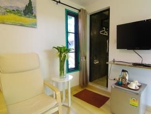 The Eight Guest House2