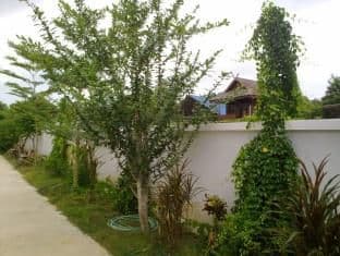 Baan Rak Sa Bai Resort Baan Rak Sa Bai Resort