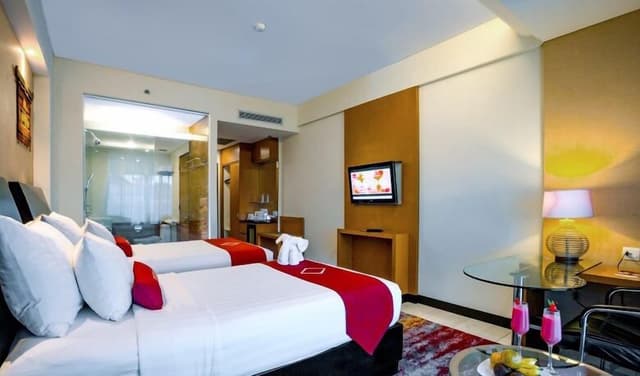 Executive Room, 2 Twin Beds, Pool View