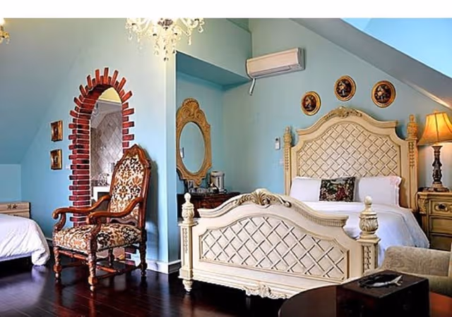 Classic Double Room