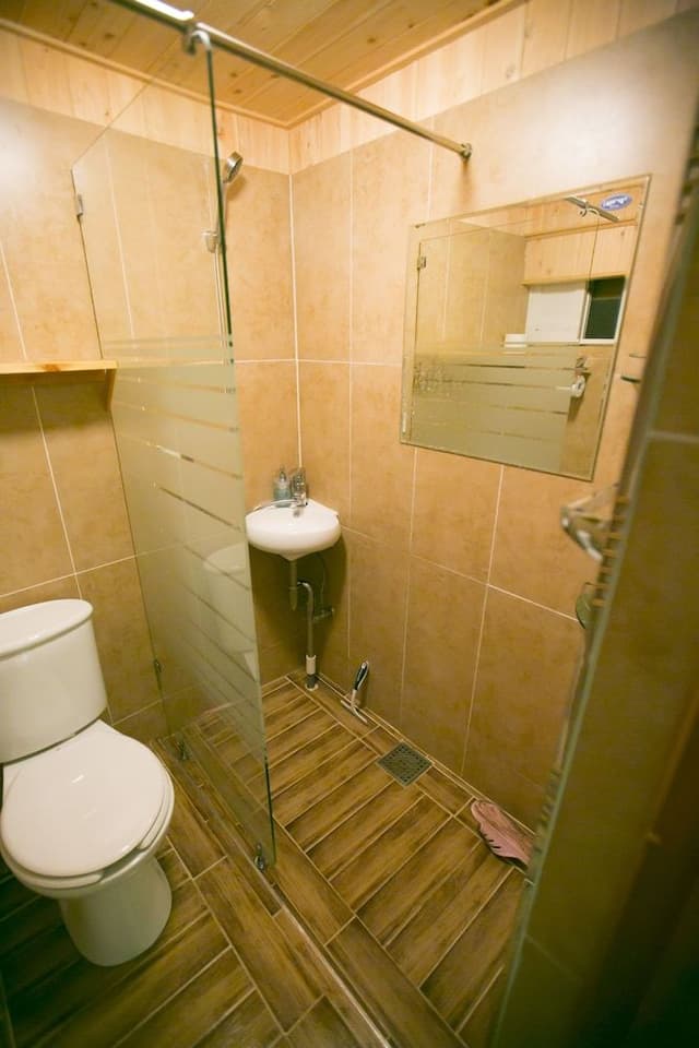 Family Room, Private Bathroom
