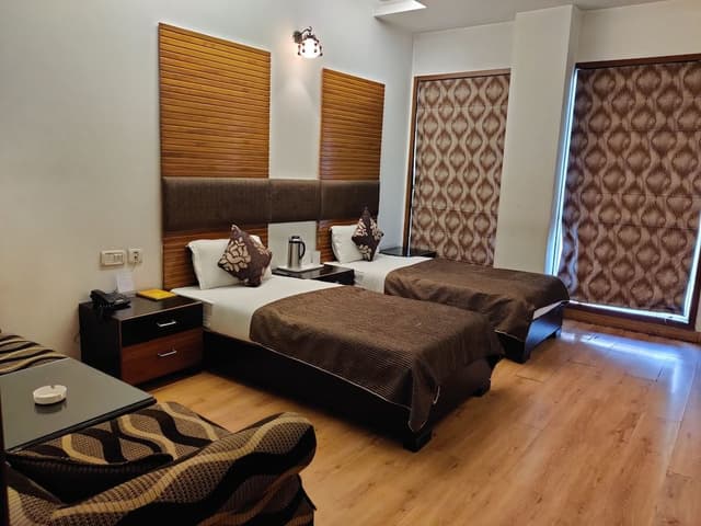 Deluxe Room, City View