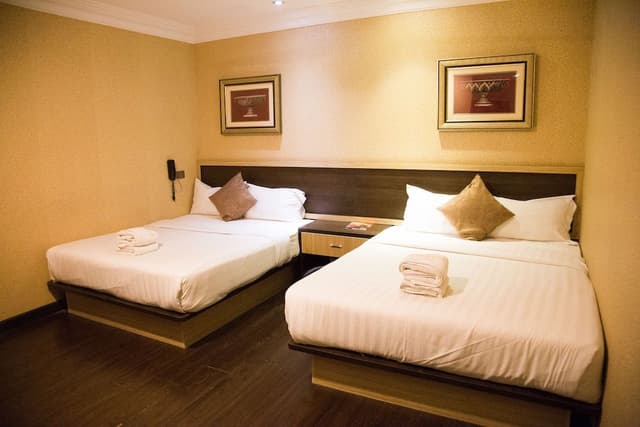 Family Suite, 2 Queen Beds, No Windows