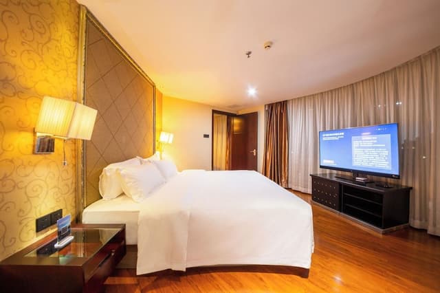 Executive Suite, 1 Queen Bed