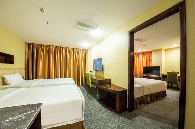 Basic Room, Multiple Beds