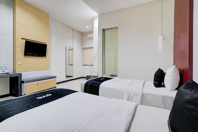 Standard Suite, 2 Twin Beds