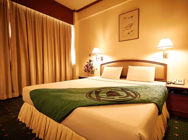 Deluxe Double Bed