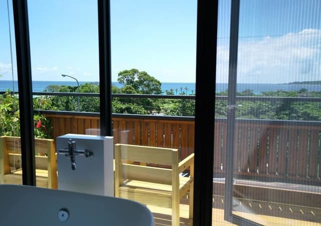 Double Room, Bathtub, Sea View