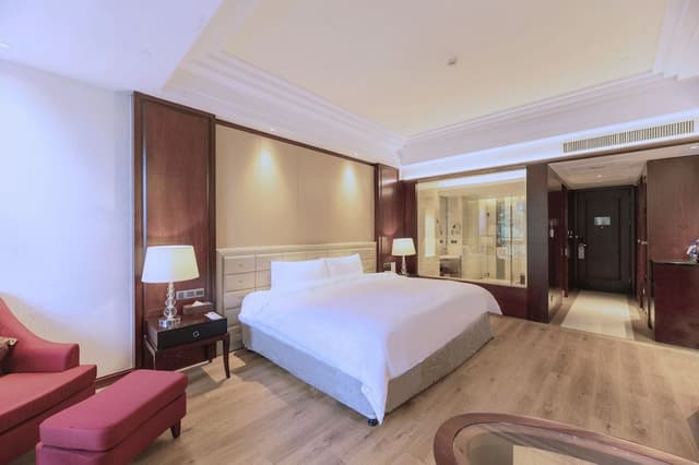 Double Room, Mountain View