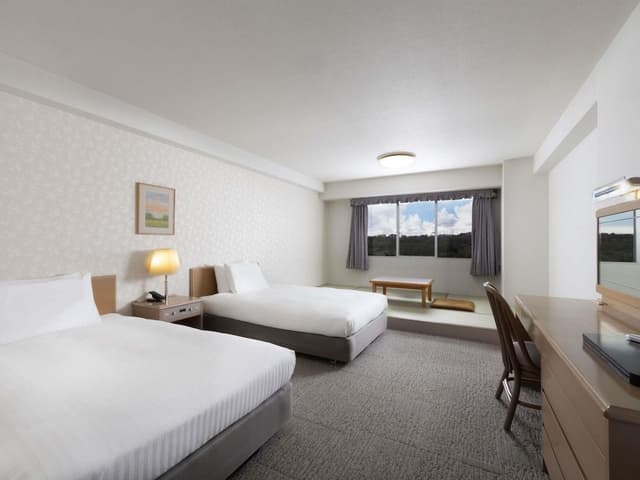 Classic Room, Japanese-Western style, 2 singlebeds and 2 futon beds