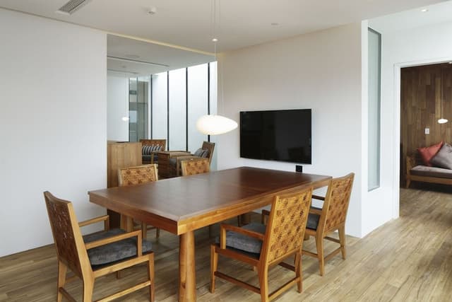 Premier Room