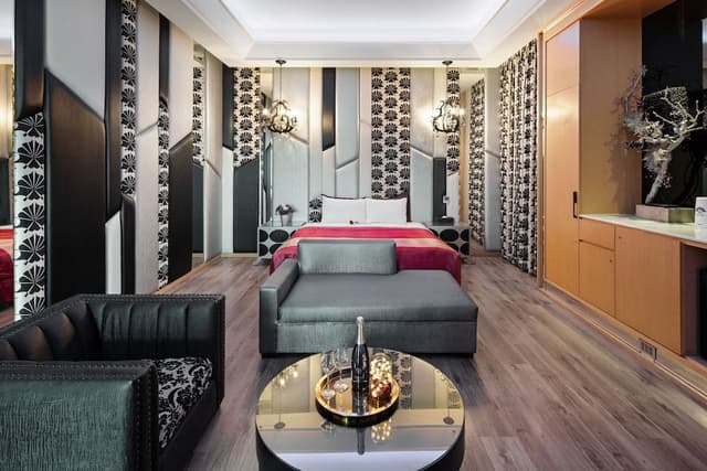 Luxury Double Room, 1 King Bed, Patio (21:00 check in)