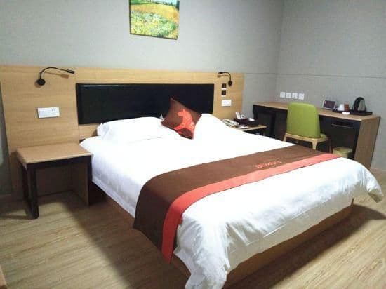 Superior Room Queen
