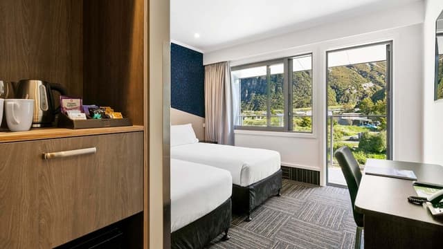 Mt Cook Lodge Room Village View with 1 King Bed