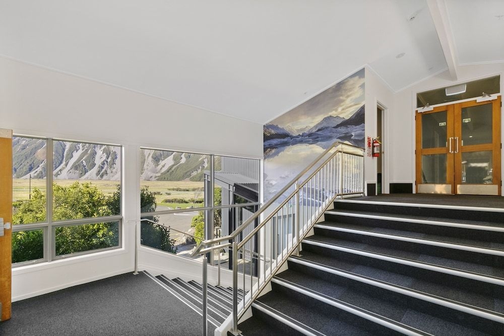 เมาเท้นคุ๊ก ล้อดจ์ แอนด์ โมเต็ล (Mt Cook Lodge & Motels)0