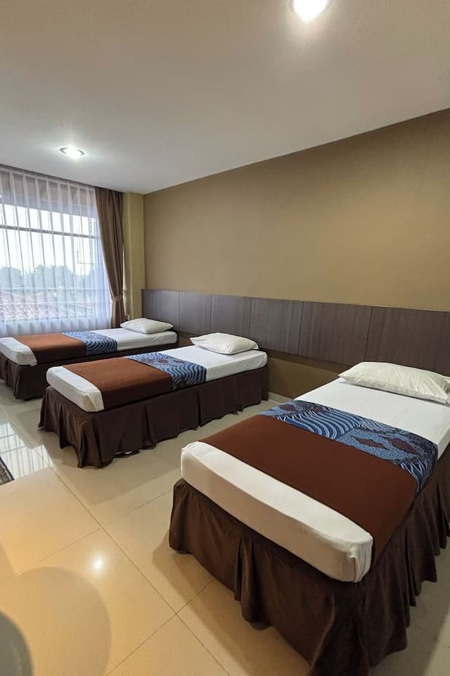 Superior Triple Room