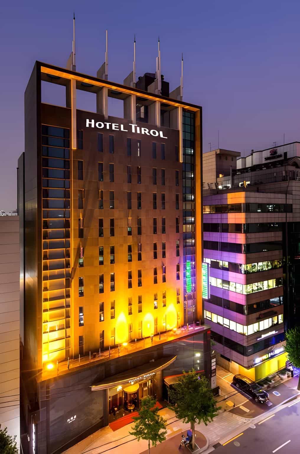โรงแรมทิโรล