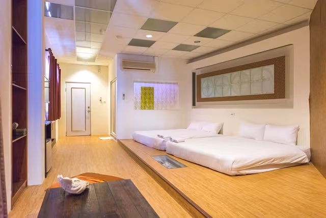 Standard Quadruple Room, Balcony (201)
