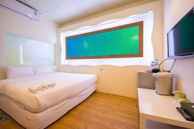 Standard Double Room (203)