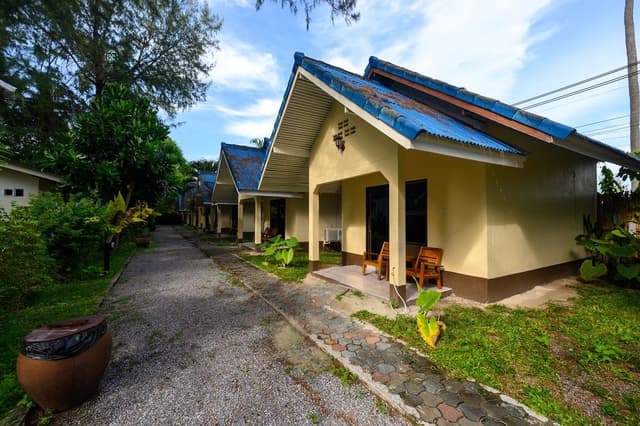 Garden Bungalow