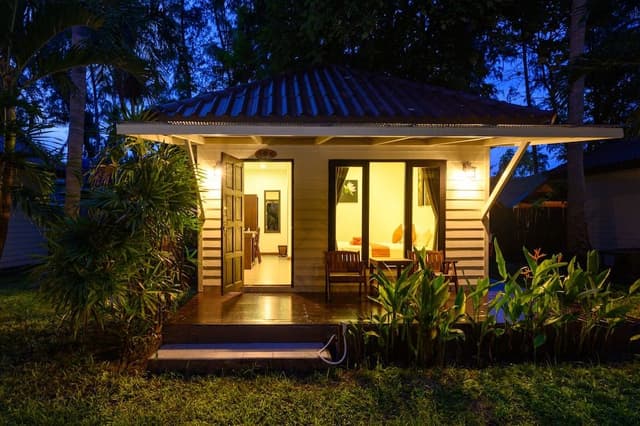Deluxe Bungalow